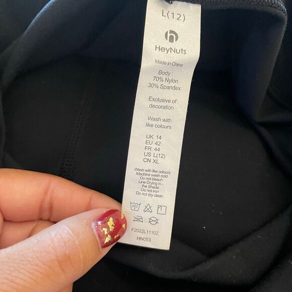 HeyNuts Large Pro Biker Shorts High Waisted with Pockets - Picture 6 of 6